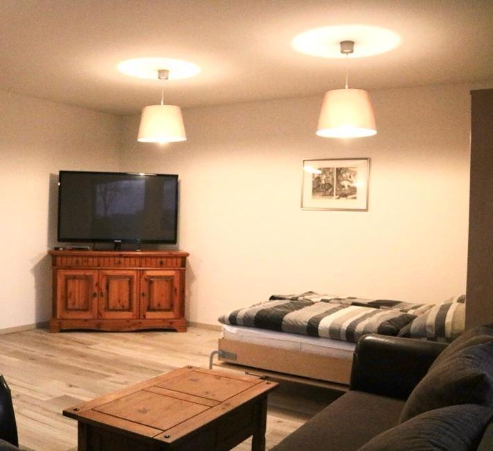 Ferienwohnung Lipizzaner Neussen Ngoại thất bức ảnh